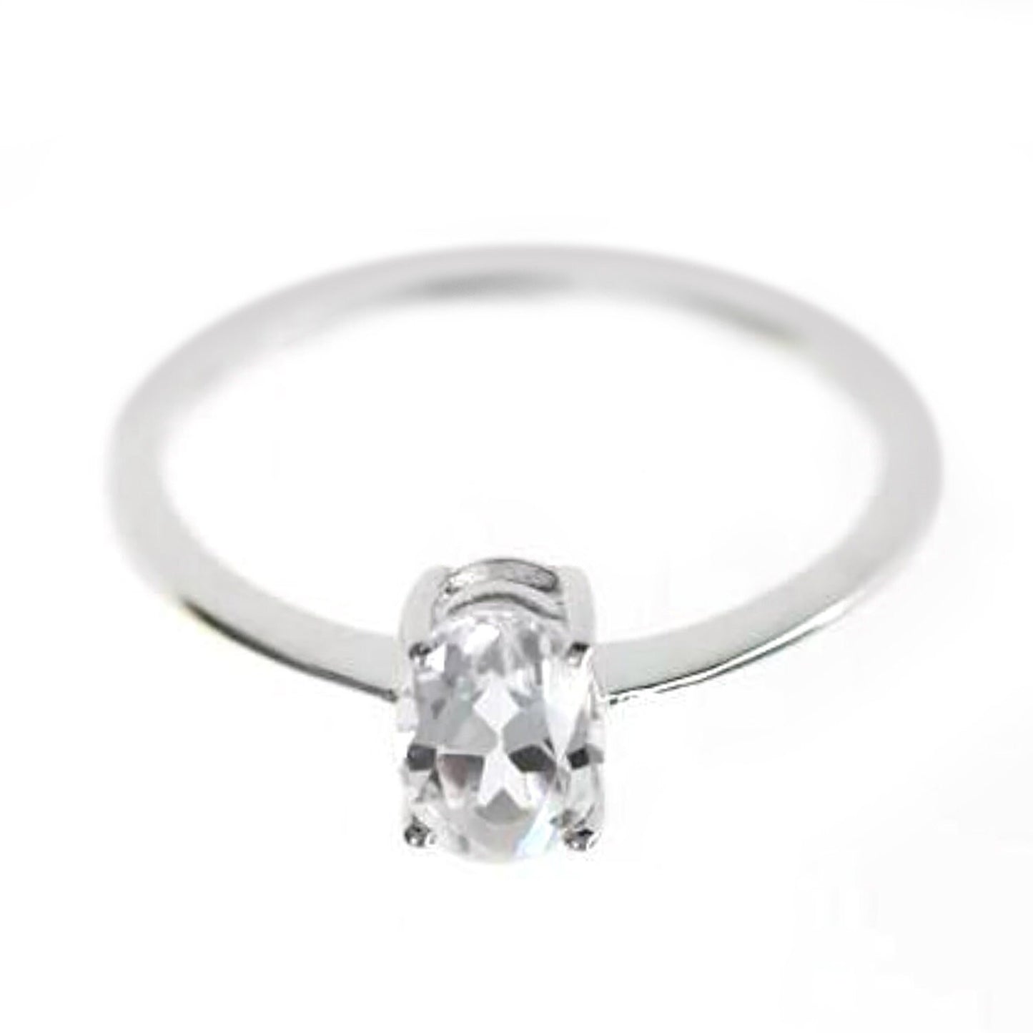 925 Sterling Silver White Topaz Gemstone Solitaire Ring