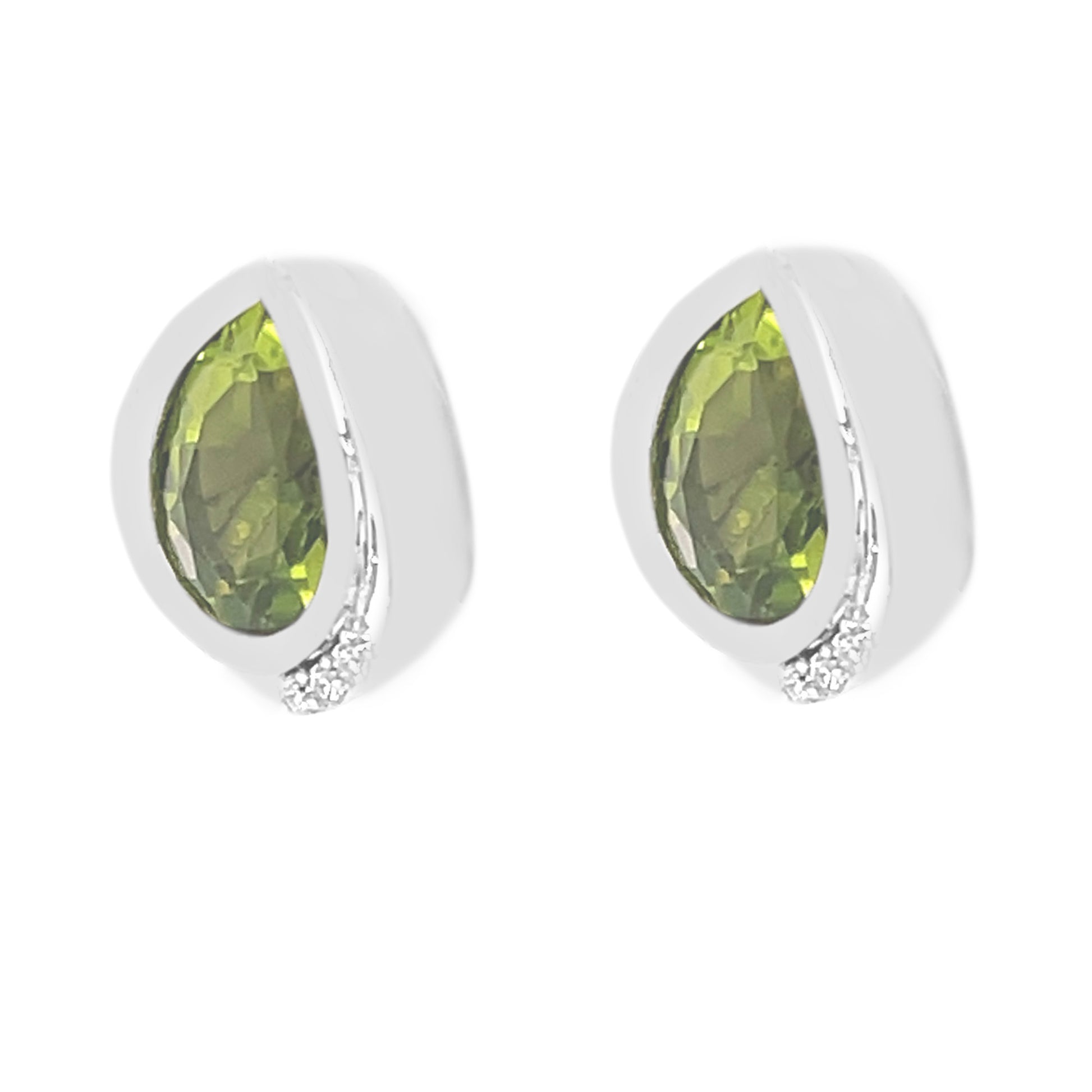 14Kt White Gold Peridot With Diamond Stud Earring - Pinctore