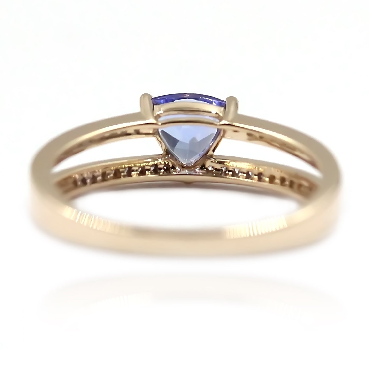 14kt Yellow Gold Tanzanite With White Diamond Ring - Pinctore