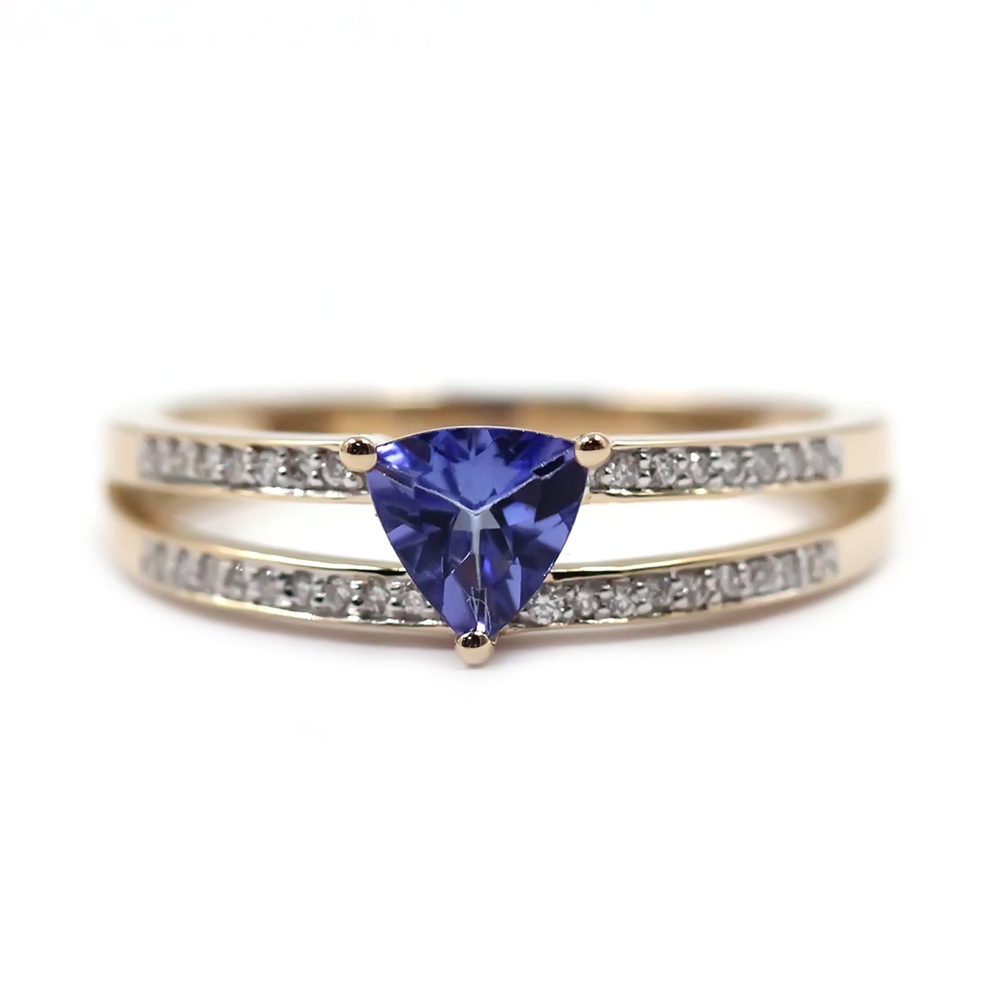 14kt Yellow Gold Tanzanite With White Diamond Ring - Pinctore