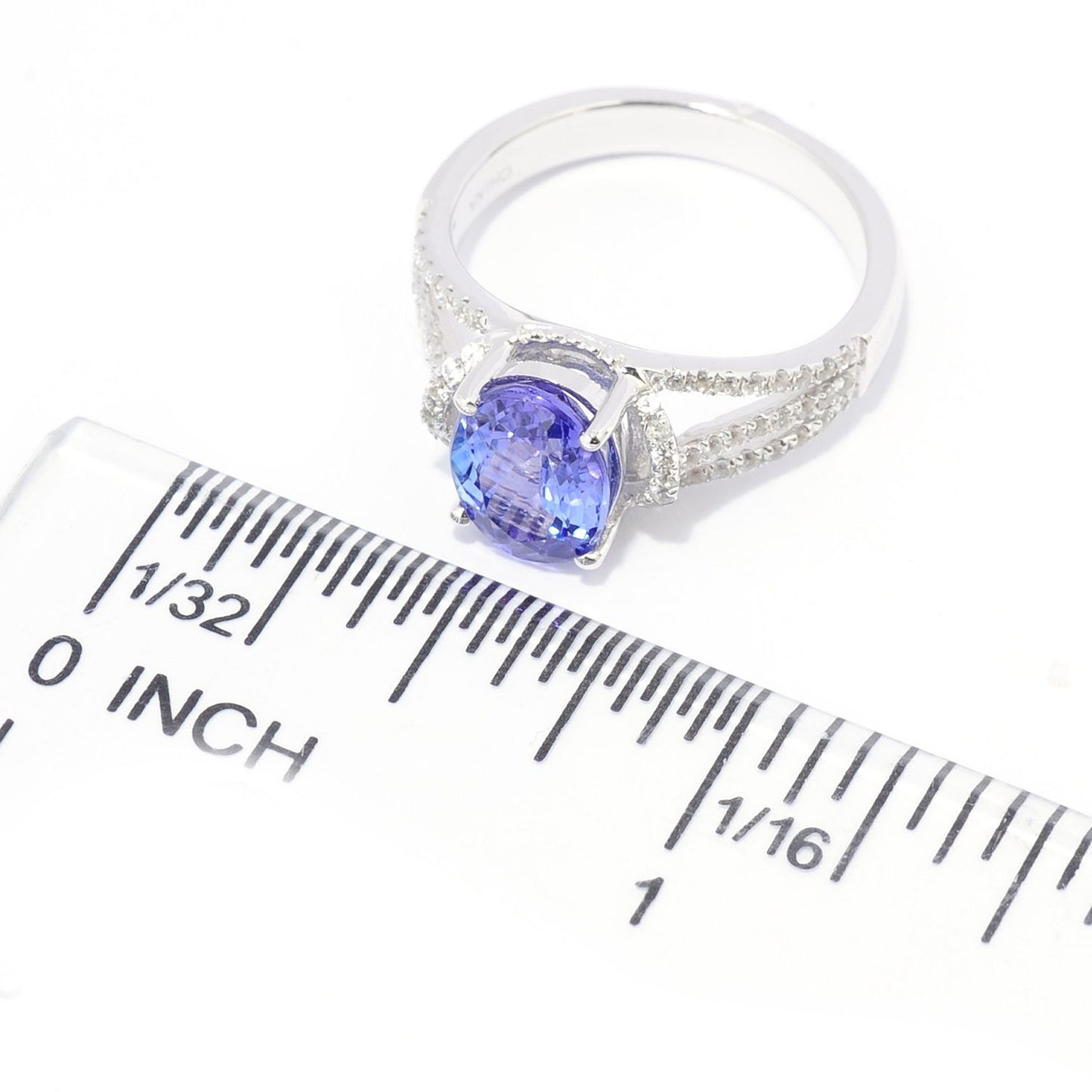 10kt White Gold 2.1ctw Tanzanite & Diamond Ring - Pinctore