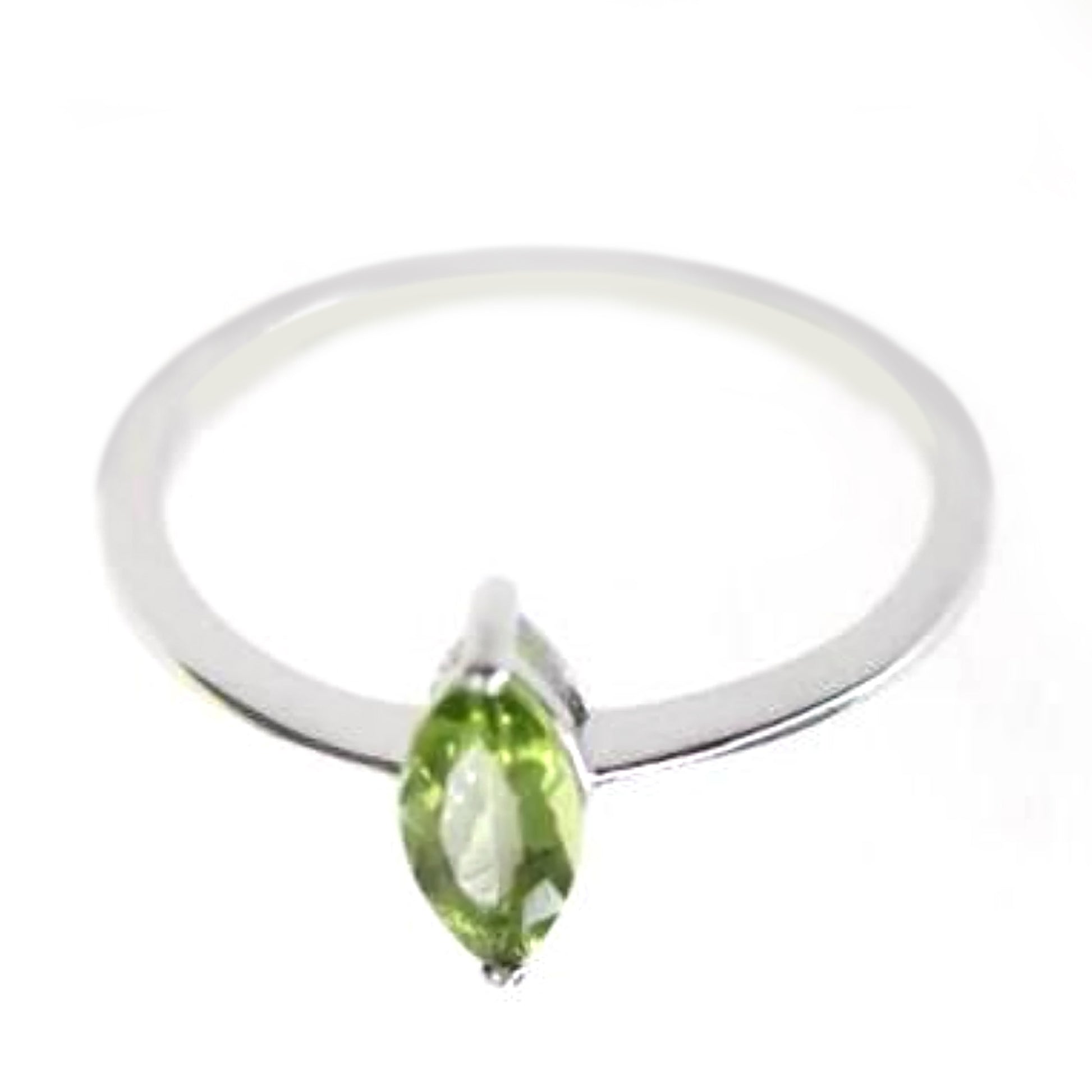 925 Sterling Silver Peridot Ring - Pinctore