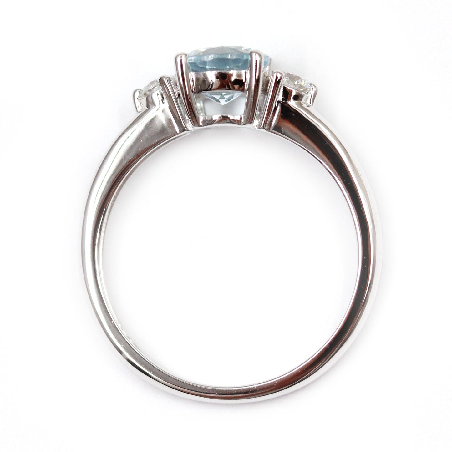 14Kt White Gold Aquamarine With Diamond Ring - Pinctore