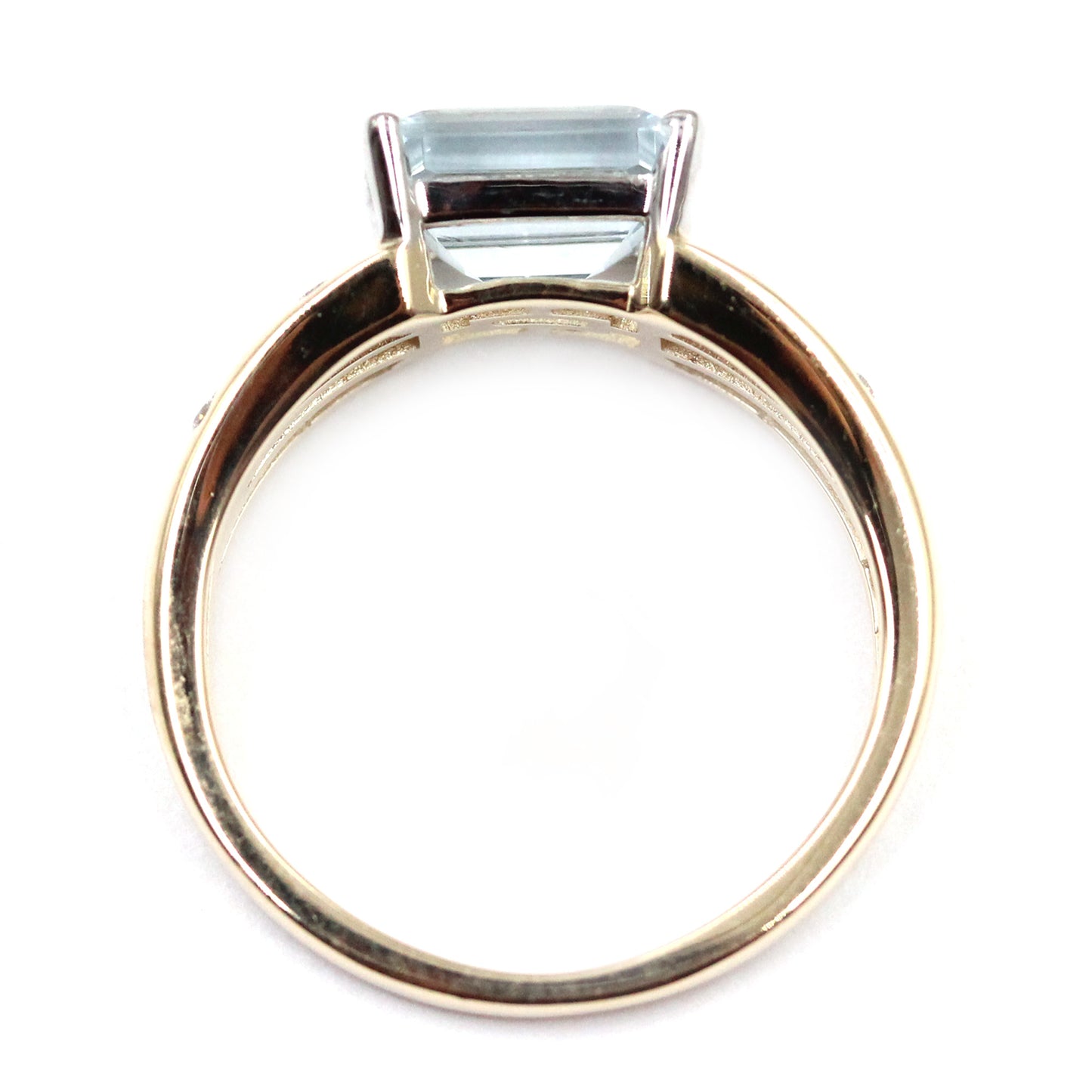 14kt Yellow Gold Aquamarine With Diamond Ring - Pinctore