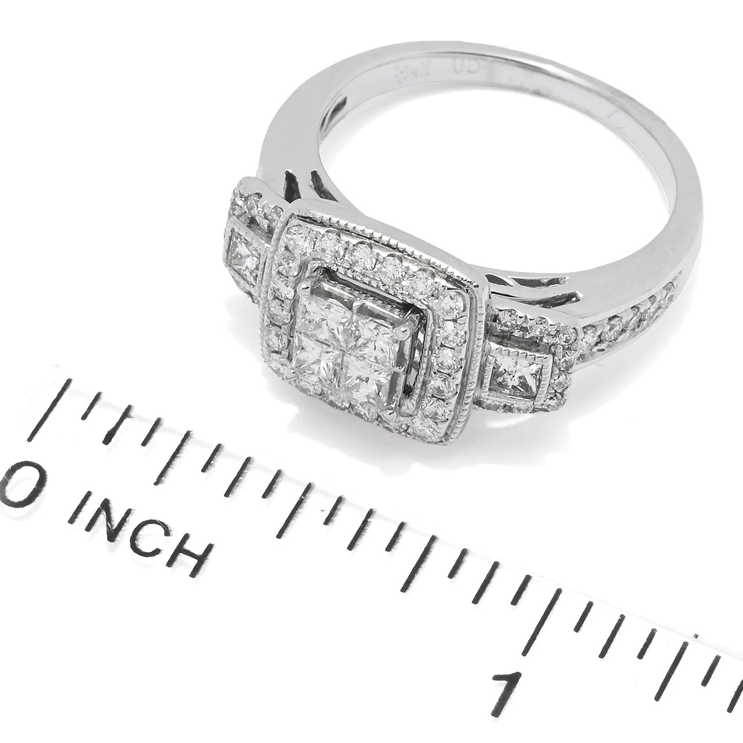 14K White Gold 0.97ctw Princess & Round Diamond Ring, 5.8 grams