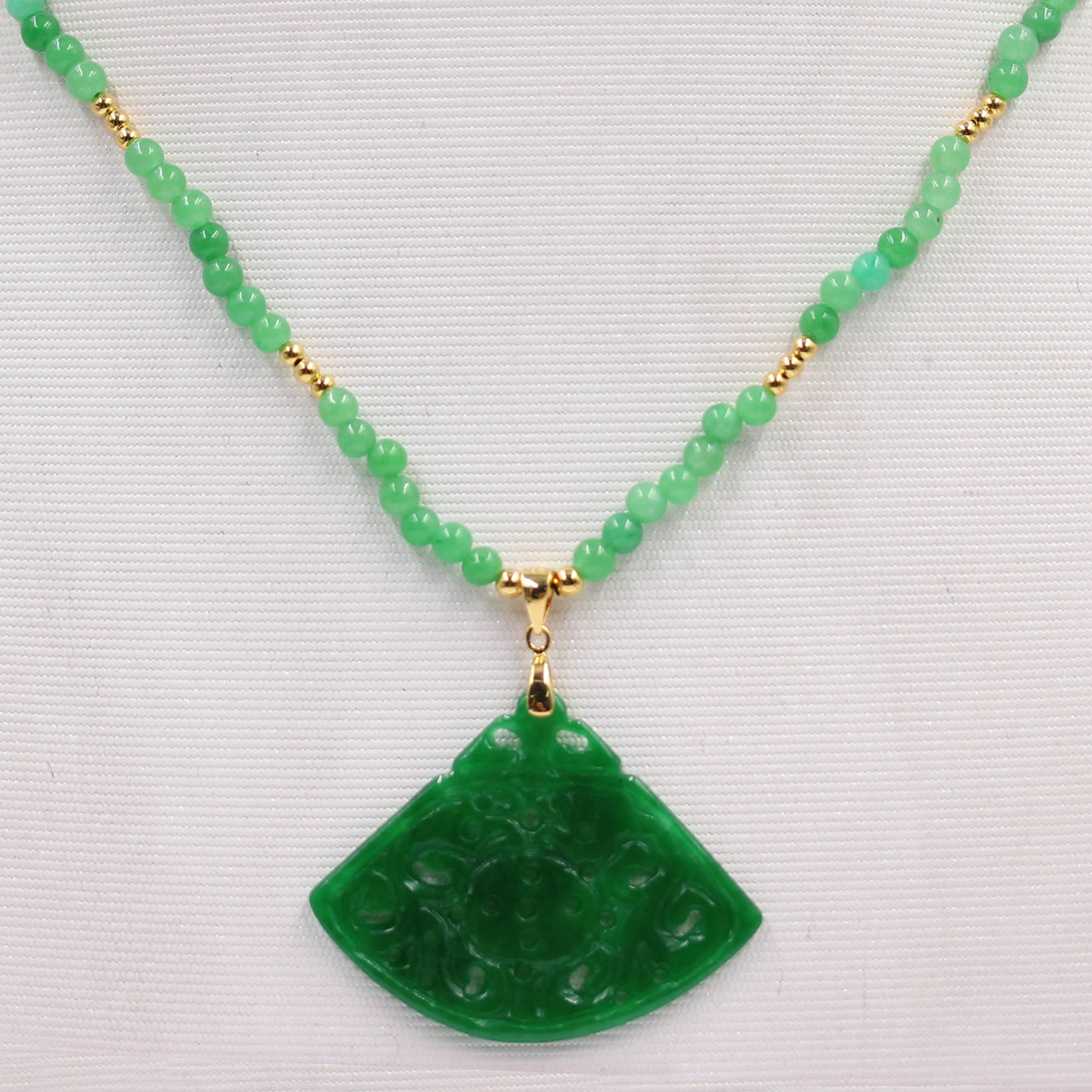 925 Sterling Silver Dyed Green Jade Necklace - Pinctore