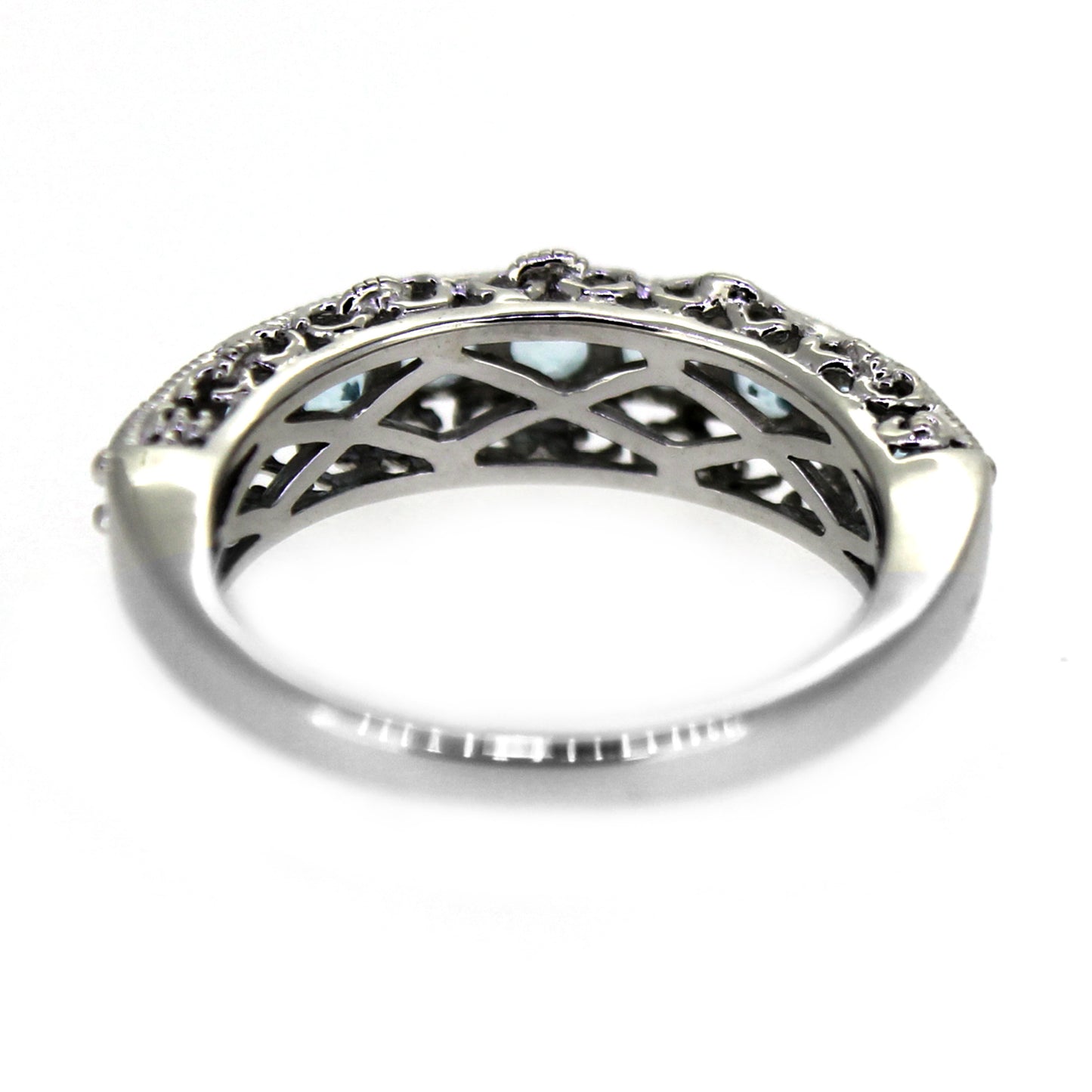 925 Sterling Silver Sky Blue Topaz Band Ring - Pinctore
