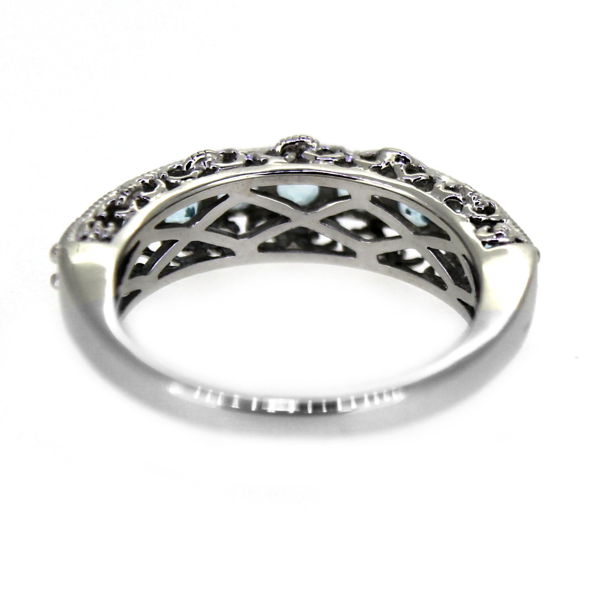 925 Sterling Silver Sky Blue Topaz Band Ring - Pinctore