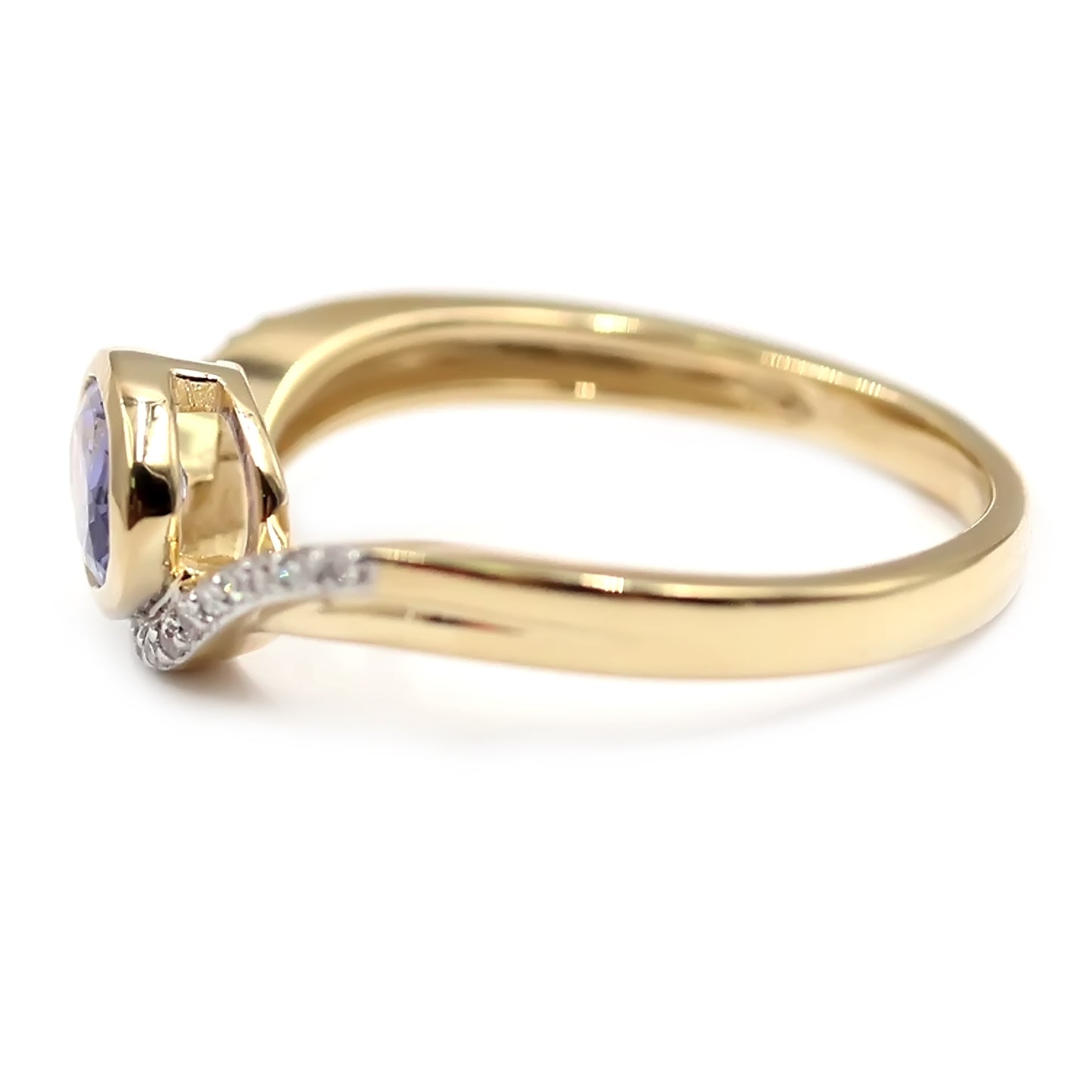 18Kt Yellow Gold Tanzanite With Diamond Ring - Pinctore
